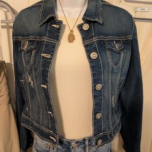 🚛 🧥 Classic Deep Blue Denim Trucker Jacket ~ Chic Distressed (like new)